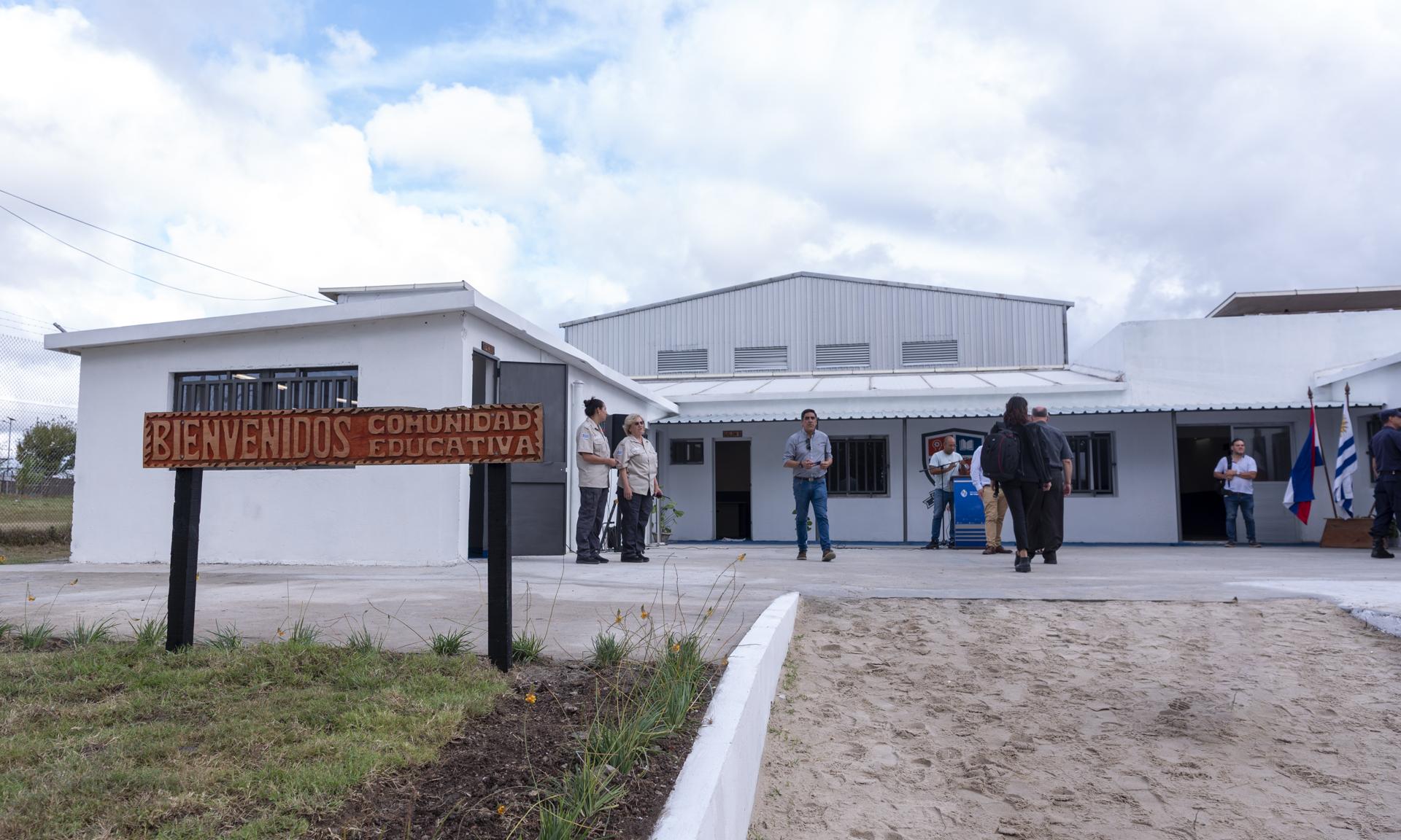 Inauguración comunidad educativa cárcel Punta de Rieles