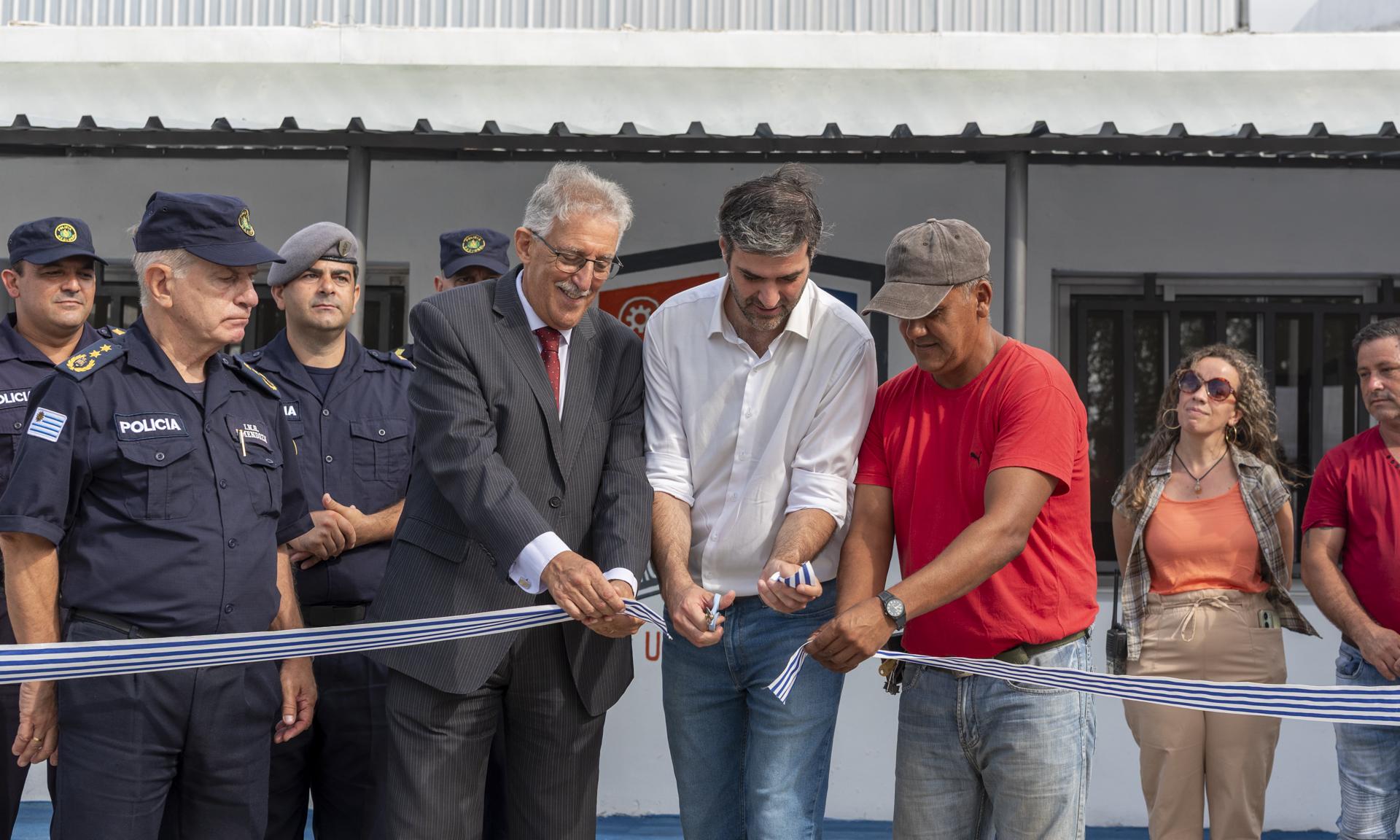 Inauguración comunidad educativa cárcel Punta de Rieles