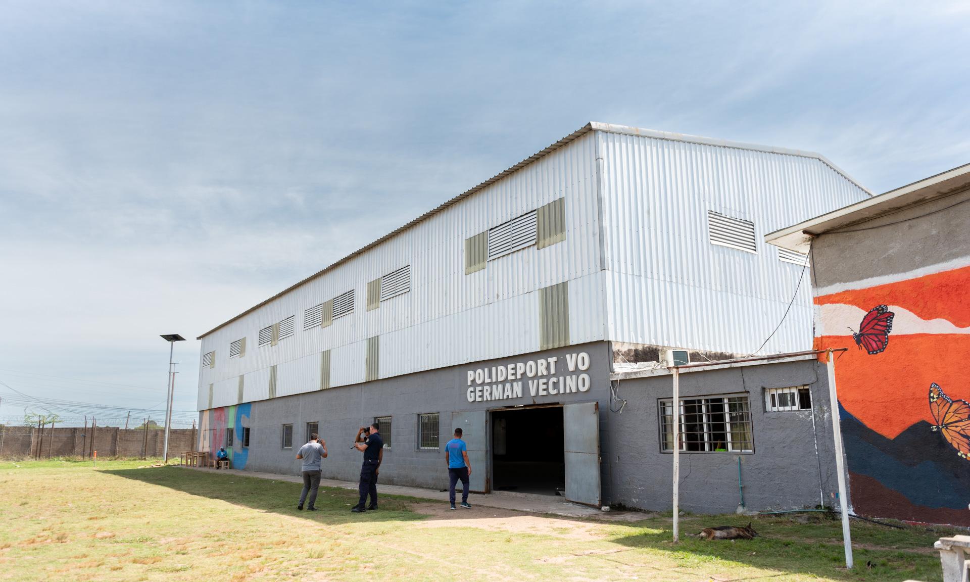 Reunión clave con autoridades de INR permitirá una rápida ejecución en la apertura del centro educativo en Unidad 6 en Punta de Rieles