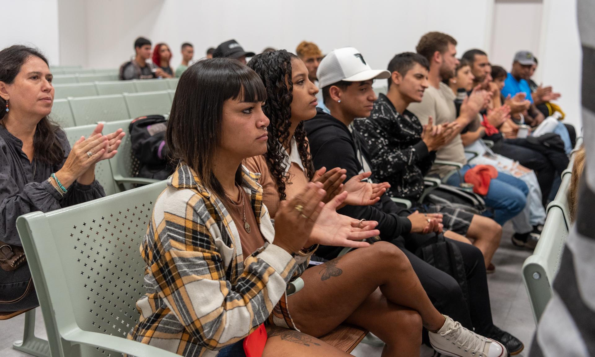 IEA Las Piedras y CECONEU firmaron un convenio para la continuidad educativa de jóvenes de la zona