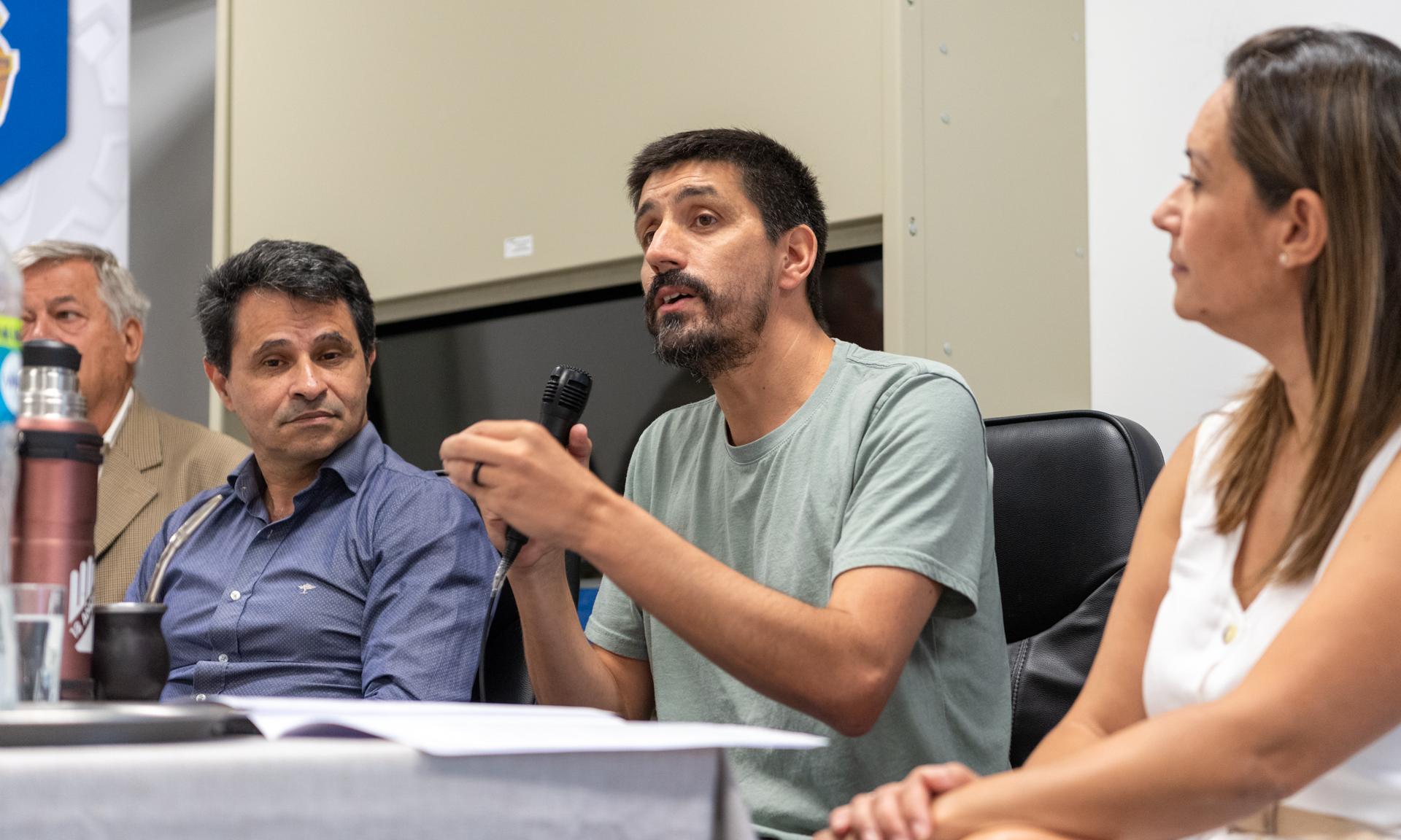 IEA Las Piedras y CECONEU firmaron un convenio para la continuidad educativa de jóvenes de la zona