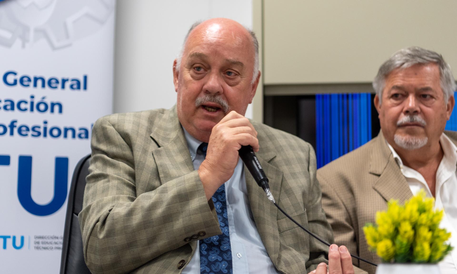IEA Las Piedras y CECONEU firmaron un convenio para la continuidad educativa de jóvenes de la zona