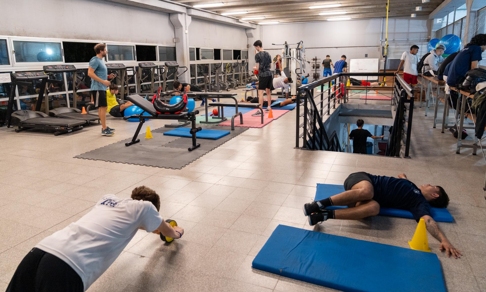 Más de 200 estudiantes participaron en la prueba de aspirantes para formar parte de los equipos de fútbol sala 2025