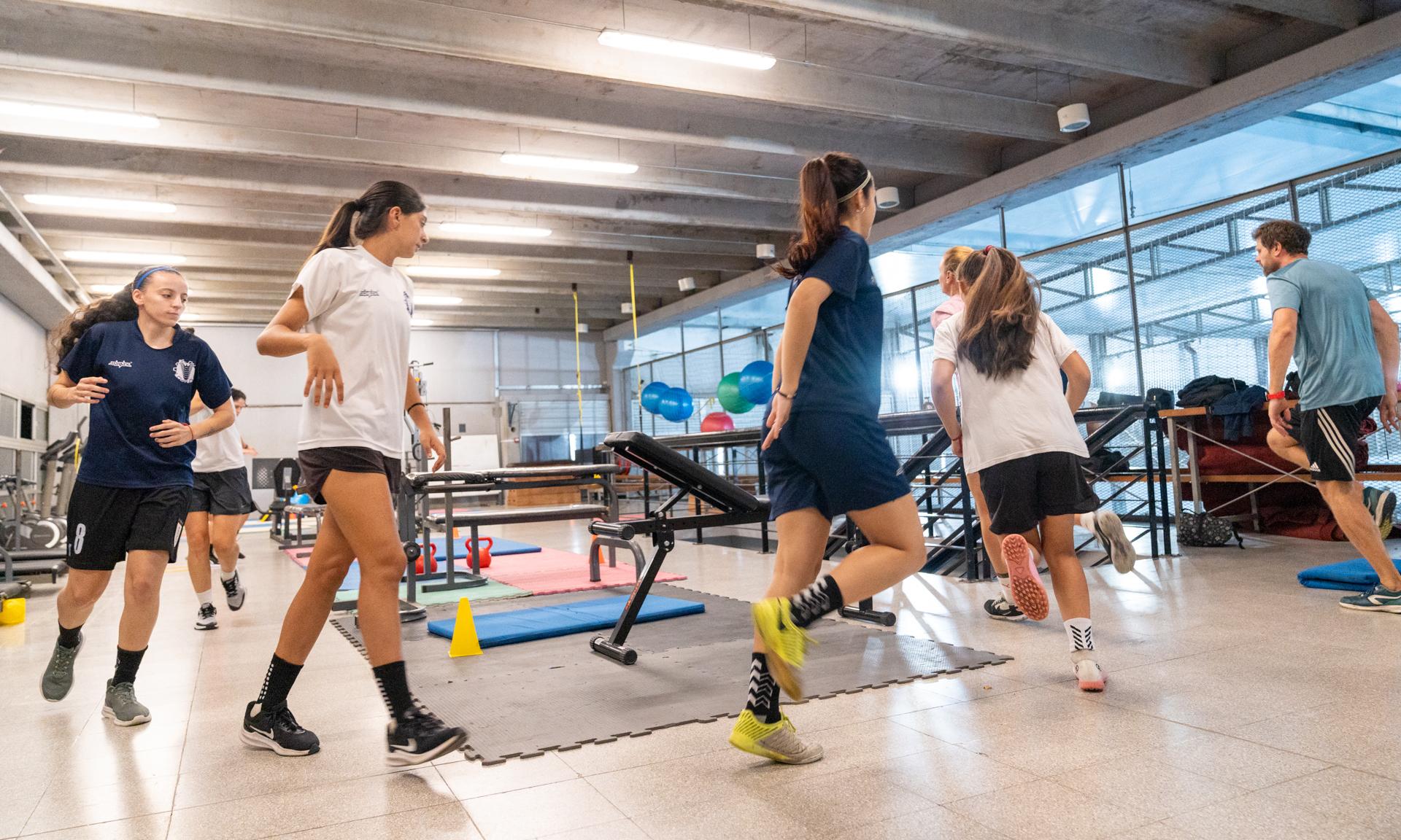 Más de 200 estudiantes participaron en la prueba de aspirantes para formar parte de los equipos de fútbol sala 2025
