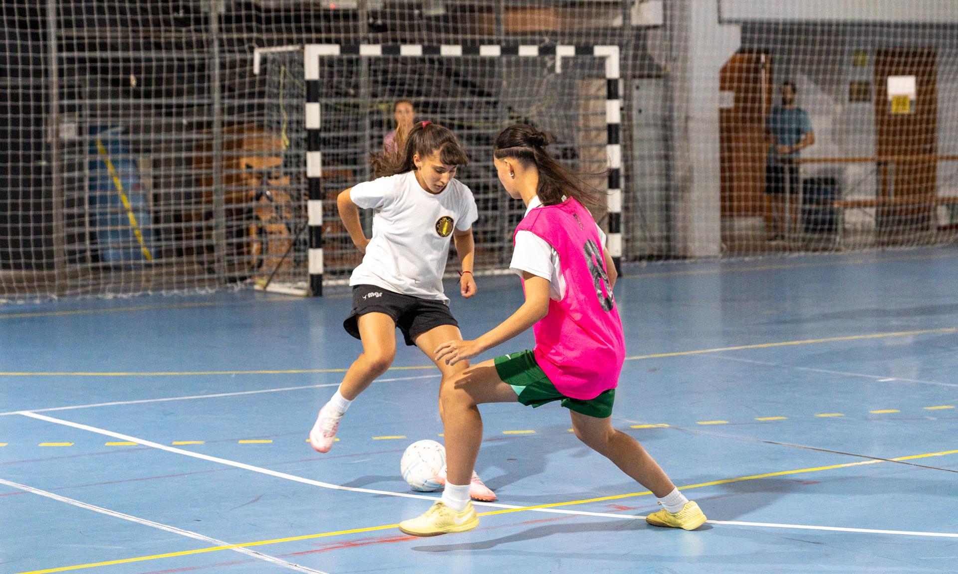 Más de 200 estudiantes participaron en la prueba de aspirantes para formar parte de los equipos de fútbol sala 2025