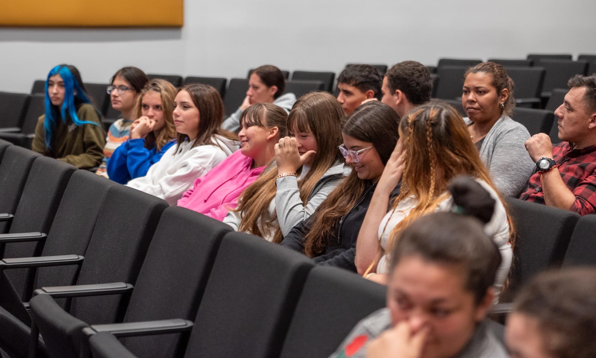 Primera generación del Bachillerato Agrario en Facultad de Veterinaria inauguró nuevas instalaciones en Montevideo 