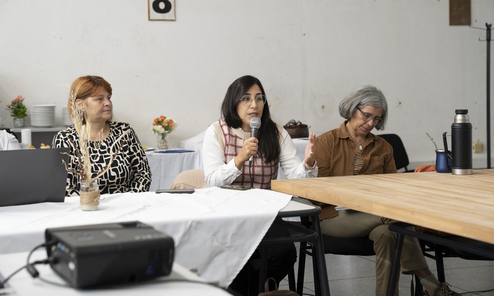 Intercambio sobre las principales líneas de trabajo con inspectores y profesores referentes de área 