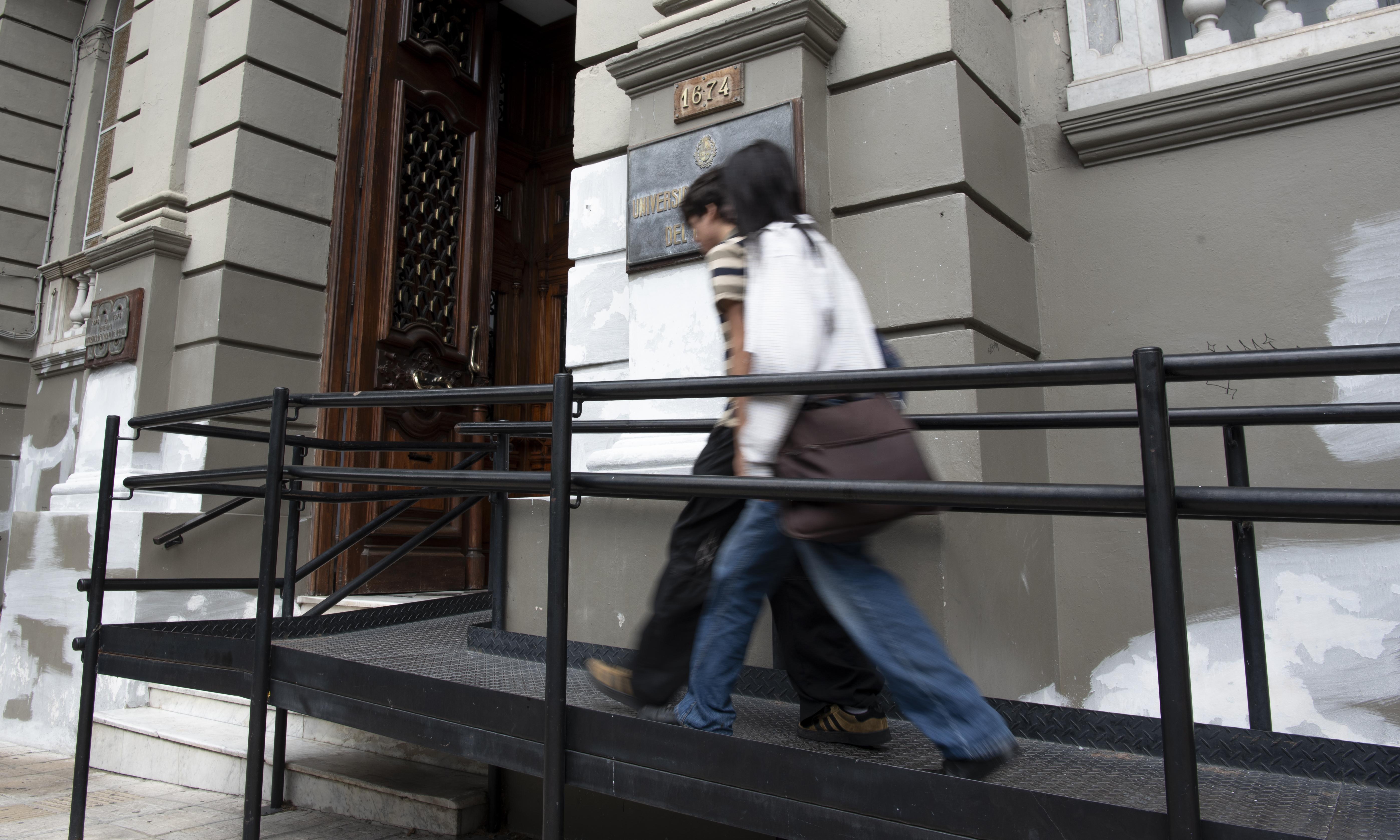 Más accesibilidad en el edificio central con ascensor que mejorará la movilidad