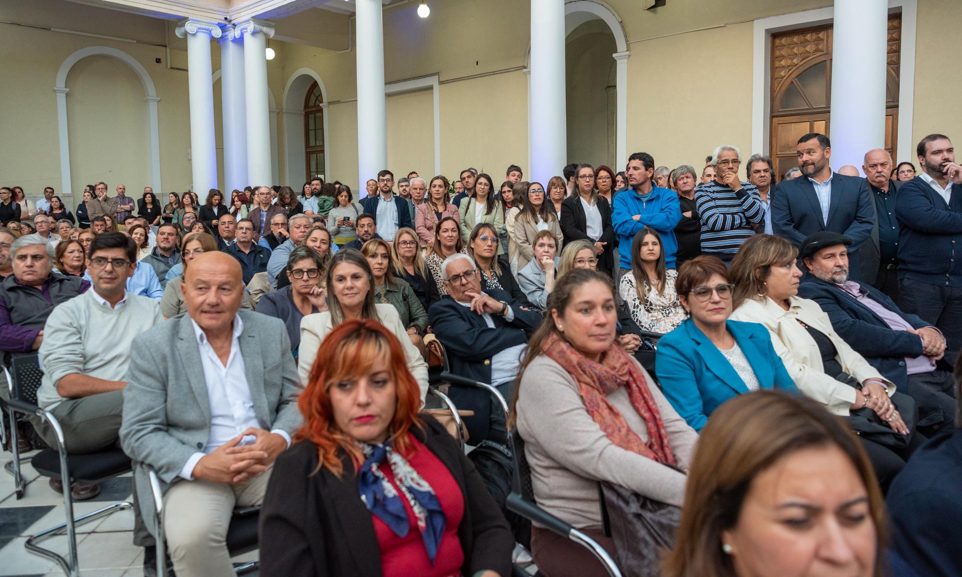 Asumieron las nuevas autoridades en UTU ante un gran marco de público