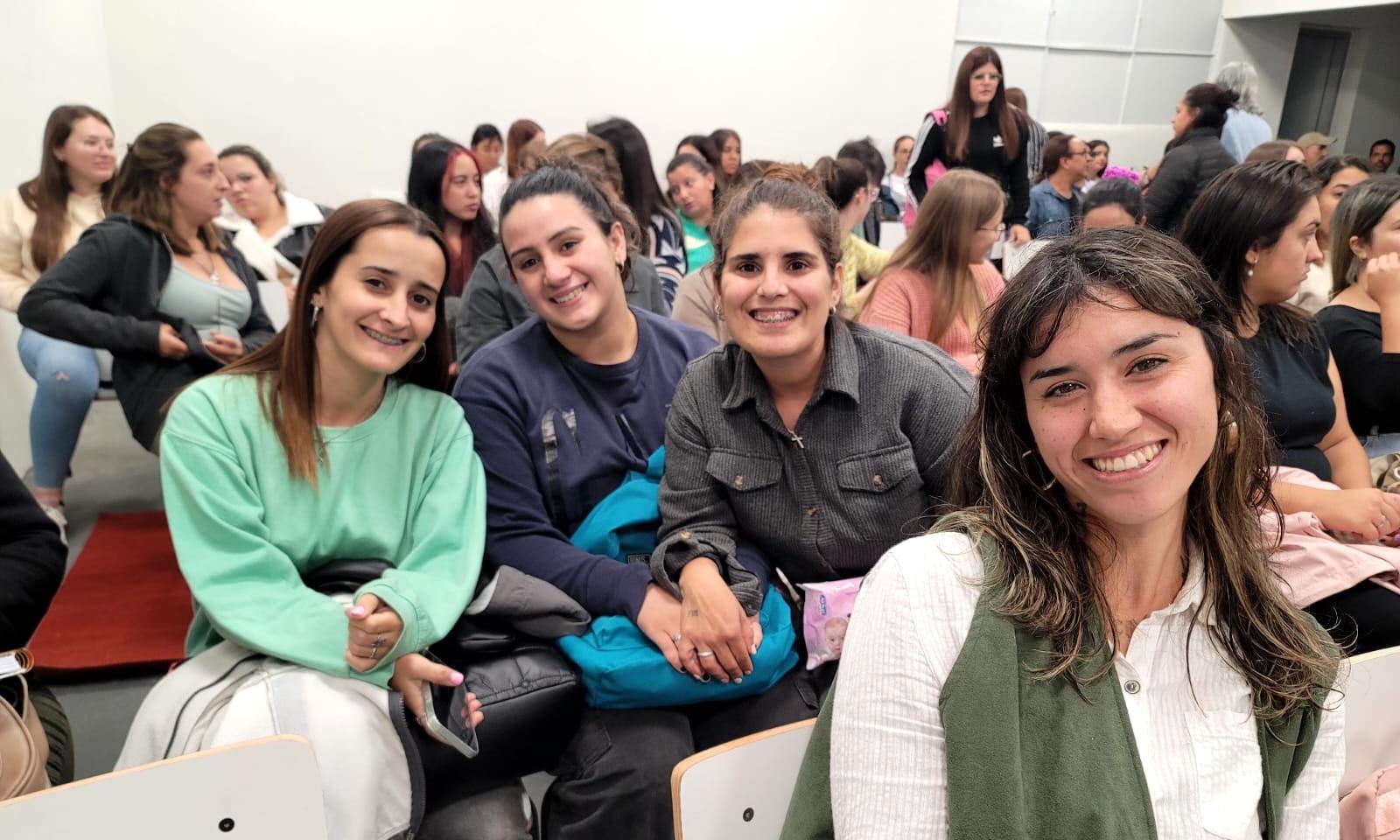Más de 150 estudiantes y docentes participaron en una charla sobre salud mental en Melo